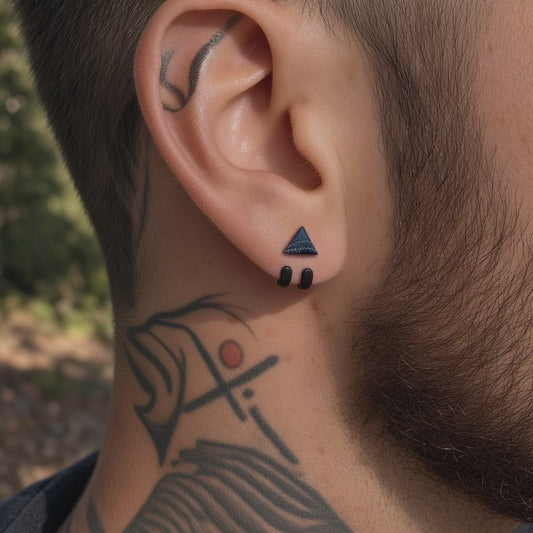 Black triangle studs with black wraps for men, A501 BWrap